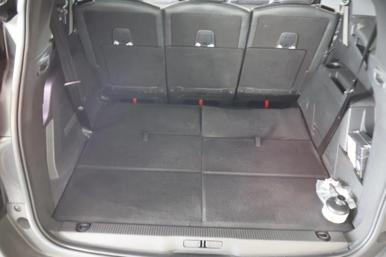 Peugeot 5008 - View model 7