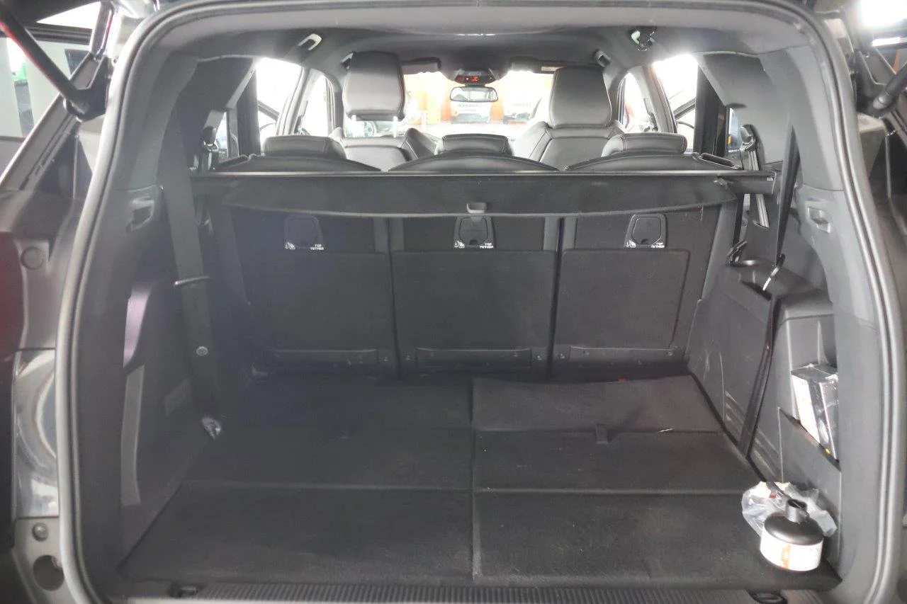Peugeot 5008 - View model 8