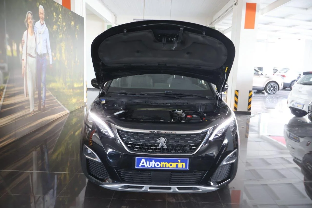 Peugeot 5008 - View model 13