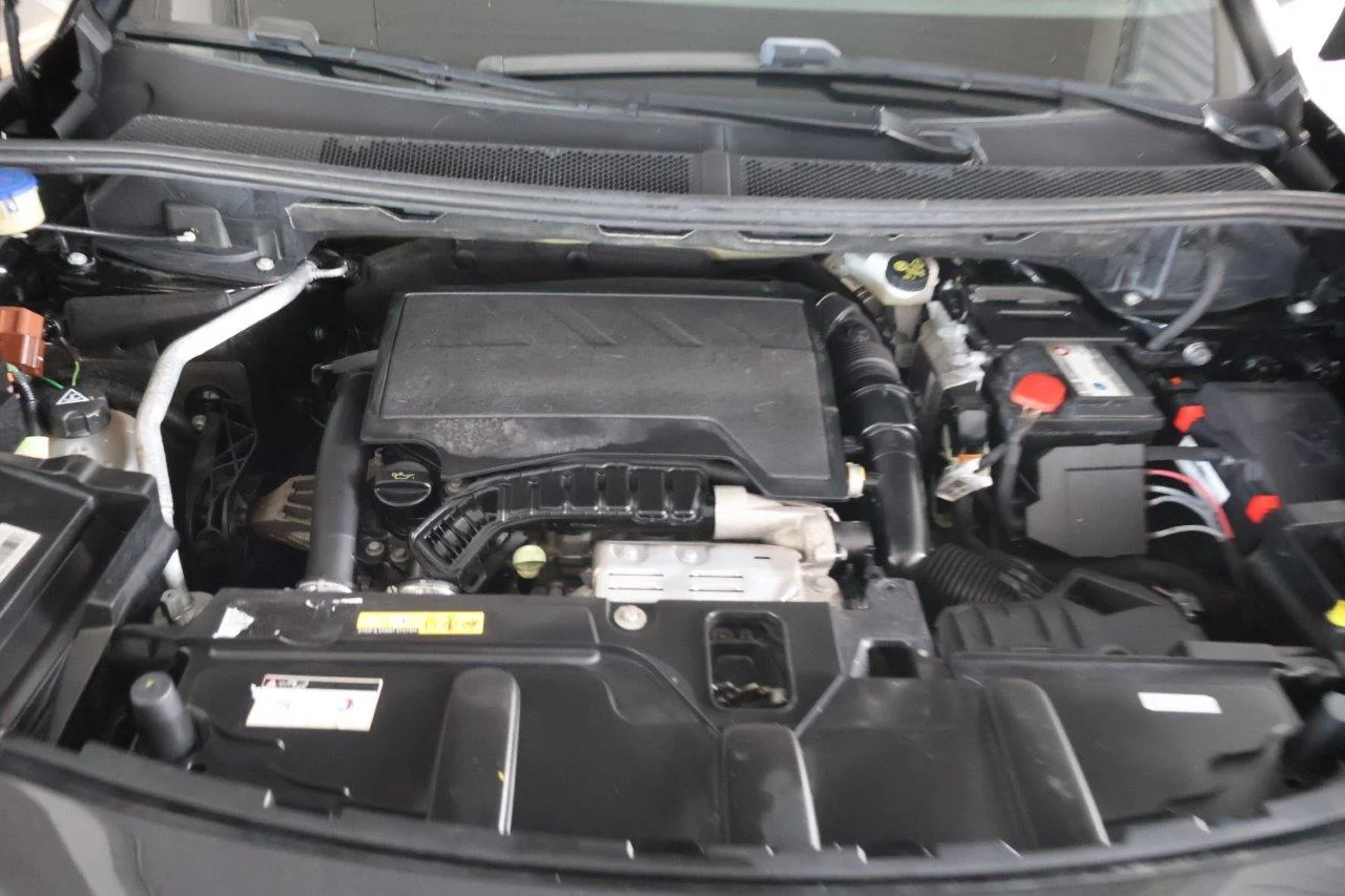 Peugeot 5008 - View model 14