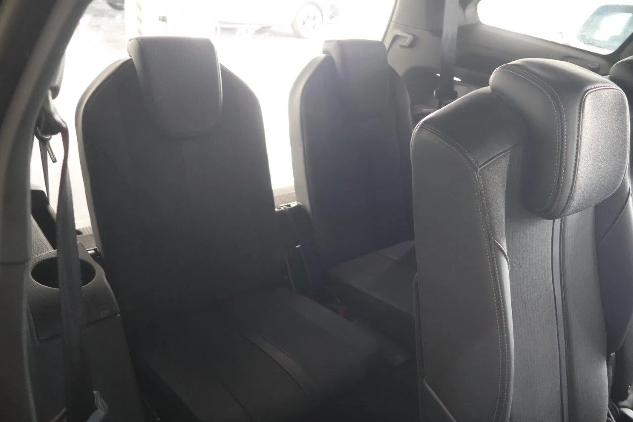 Peugeot 5008 - View model 22