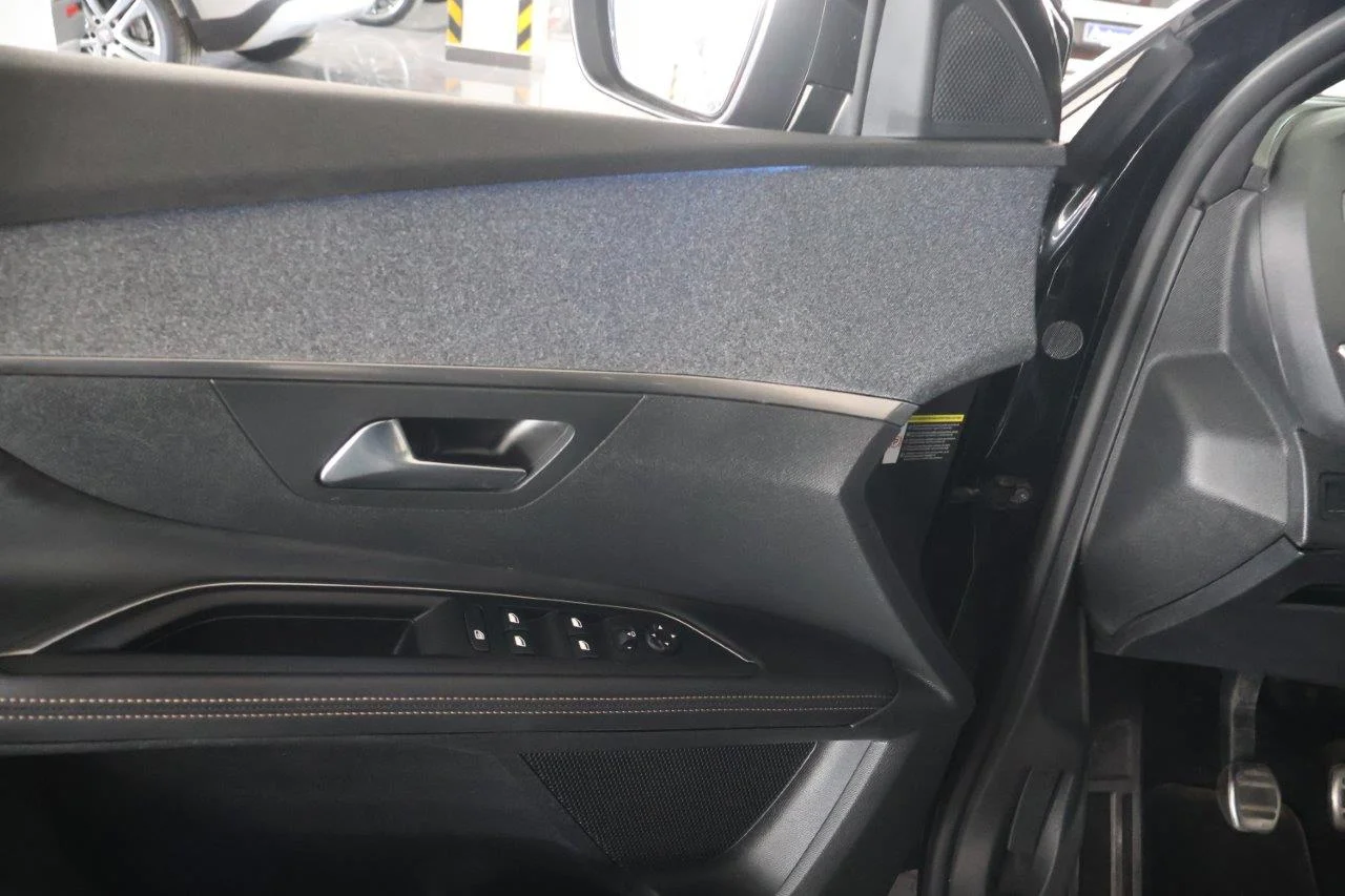 Peugeot 5008 - View model 29