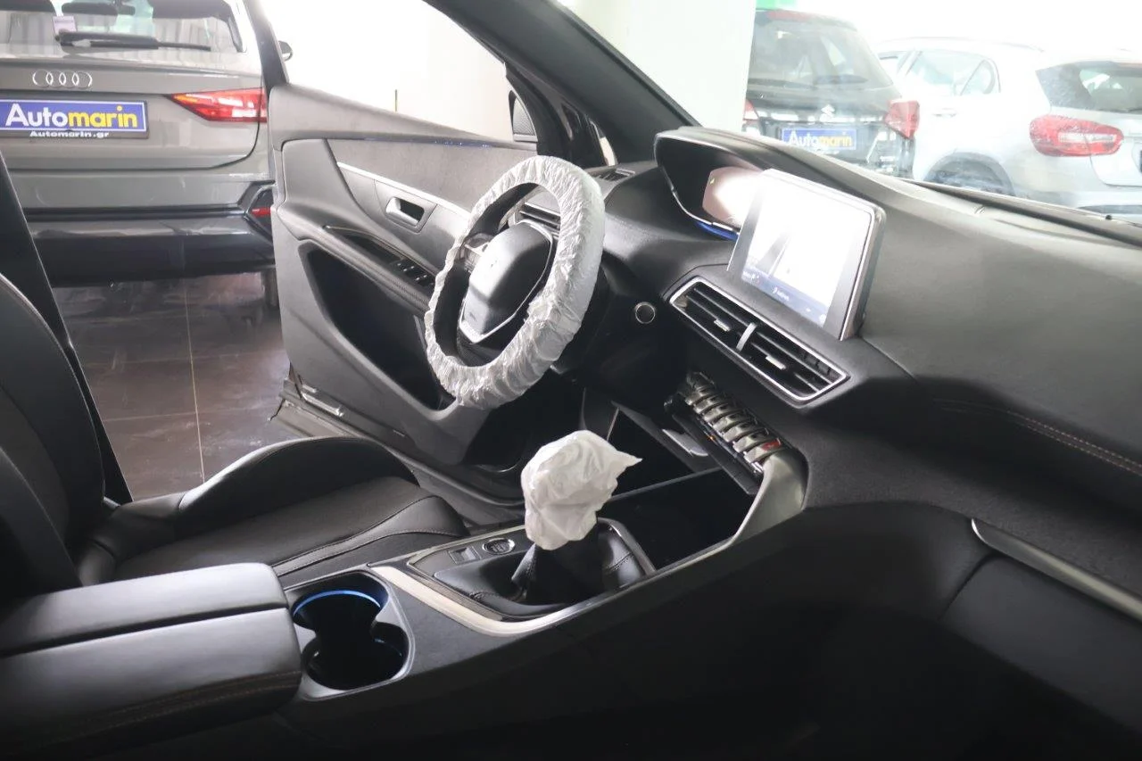 Peugeot 5008 - View model 31