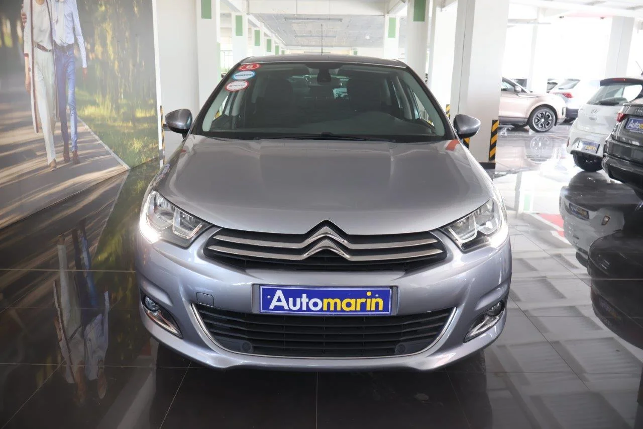View 3 - Citroen C4 - 2017