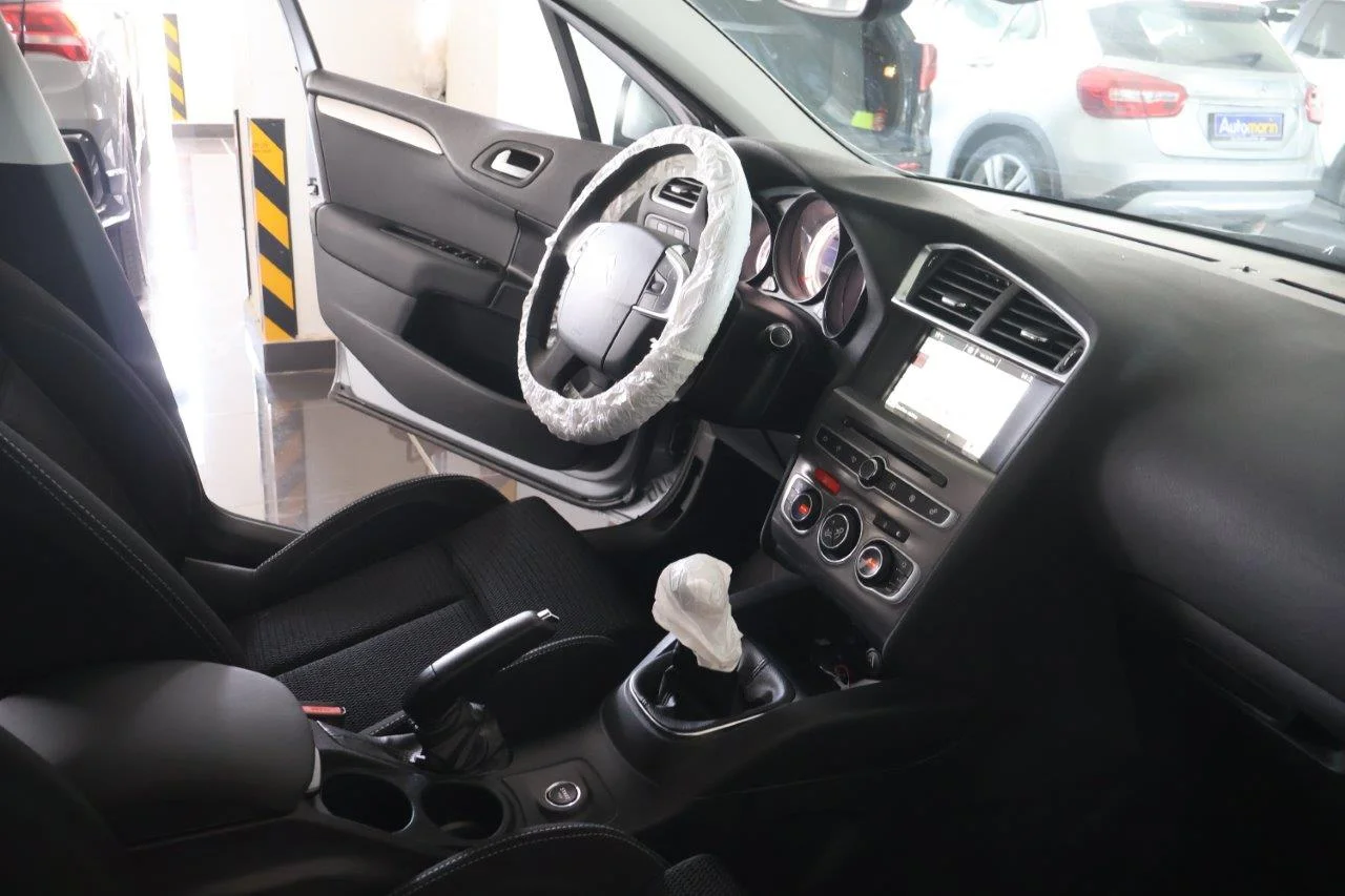 Citroen C4 - View model 35