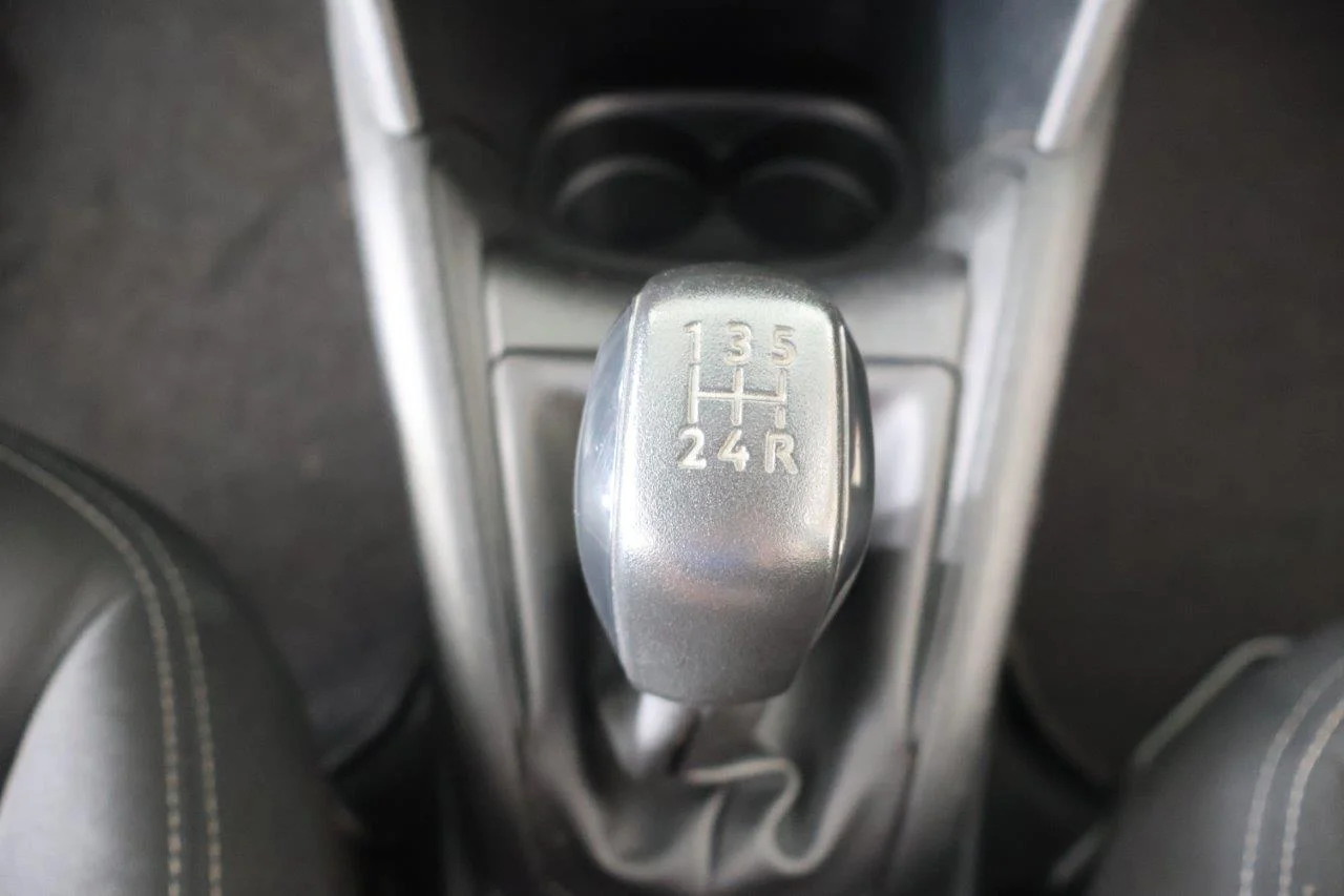 Peugeot 208 - View model 30
