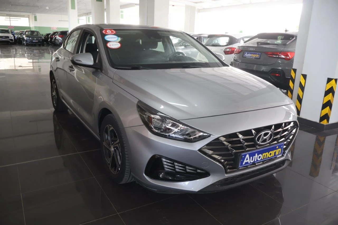 View 4 - Hyundai i 30 - 2022