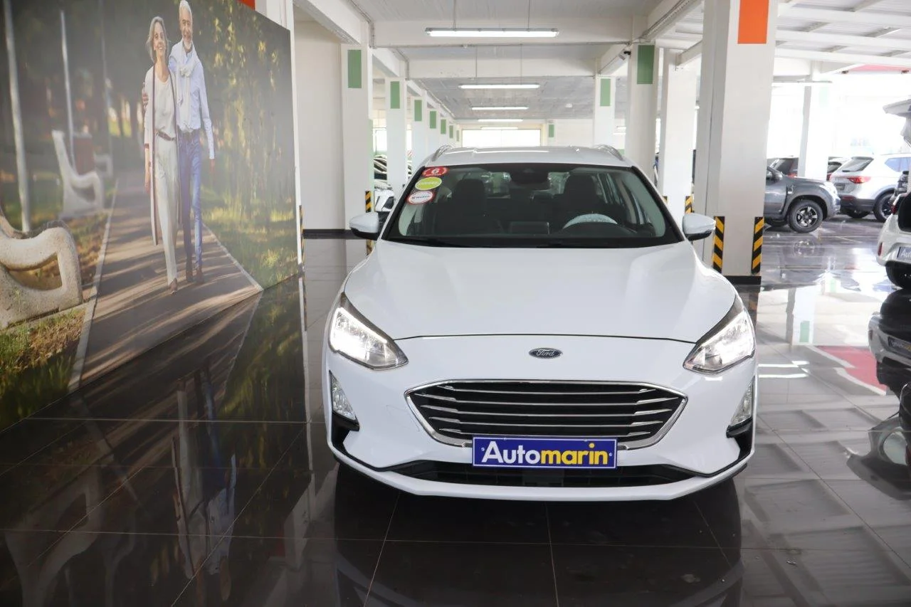 View 3 - Ford Focus - 2020