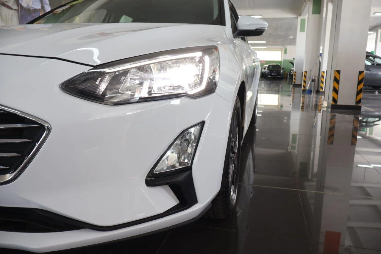 Ford Focus - View model 18