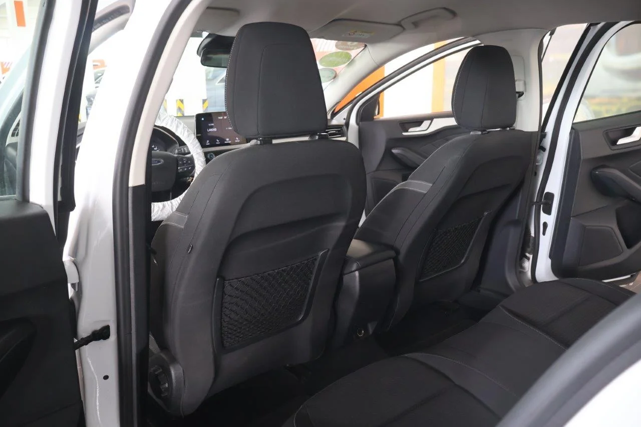 Ford Focus - View model 28