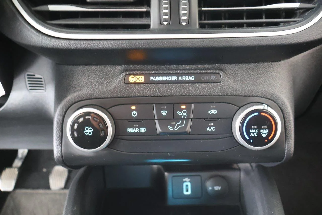 Ford Focus - View model 32
