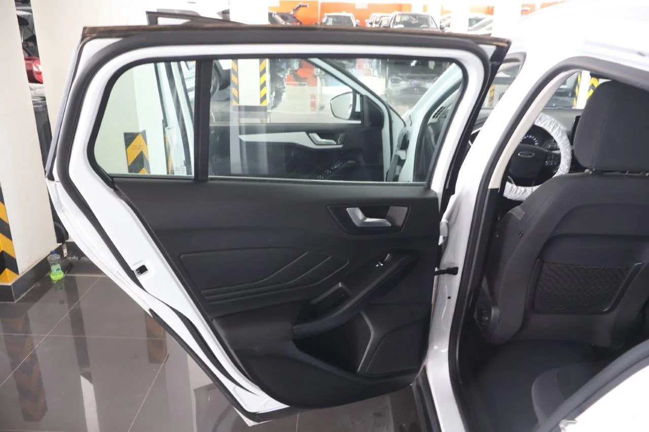 Ford Focus - View model 36