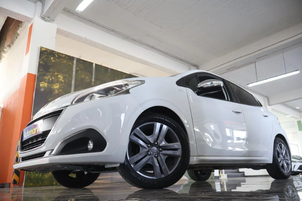 View 2 - Peugeot 208 - 2018