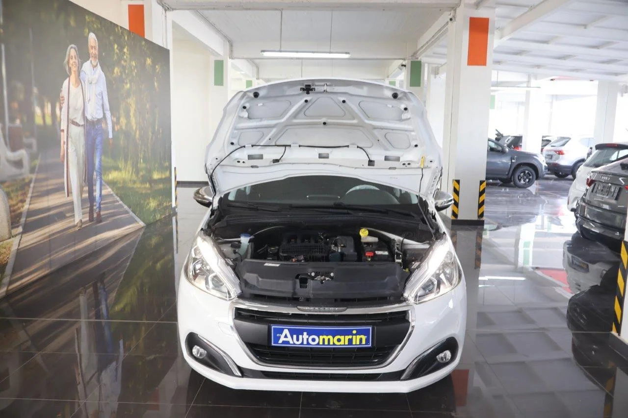 Peugeot 208 - View model 20