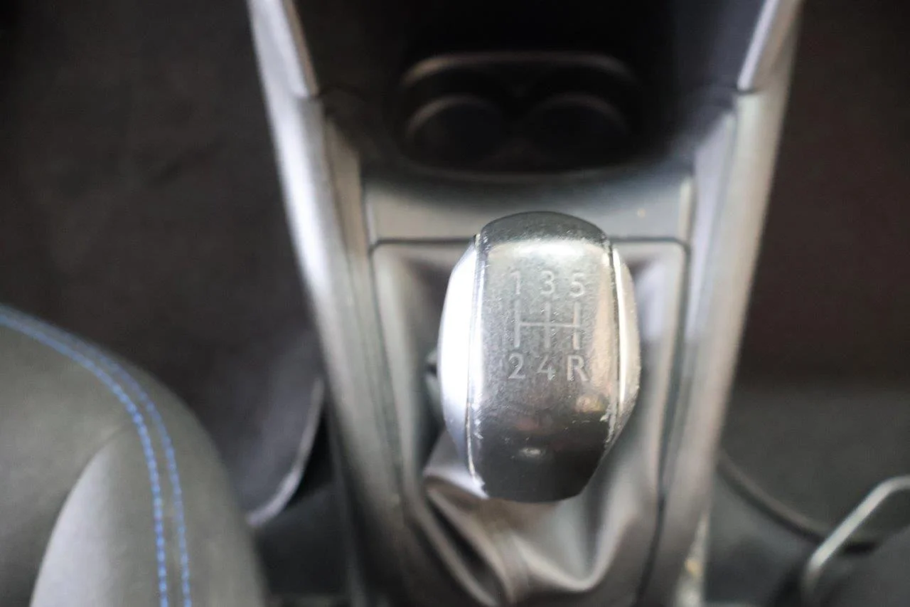Peugeot 208 - View model 33