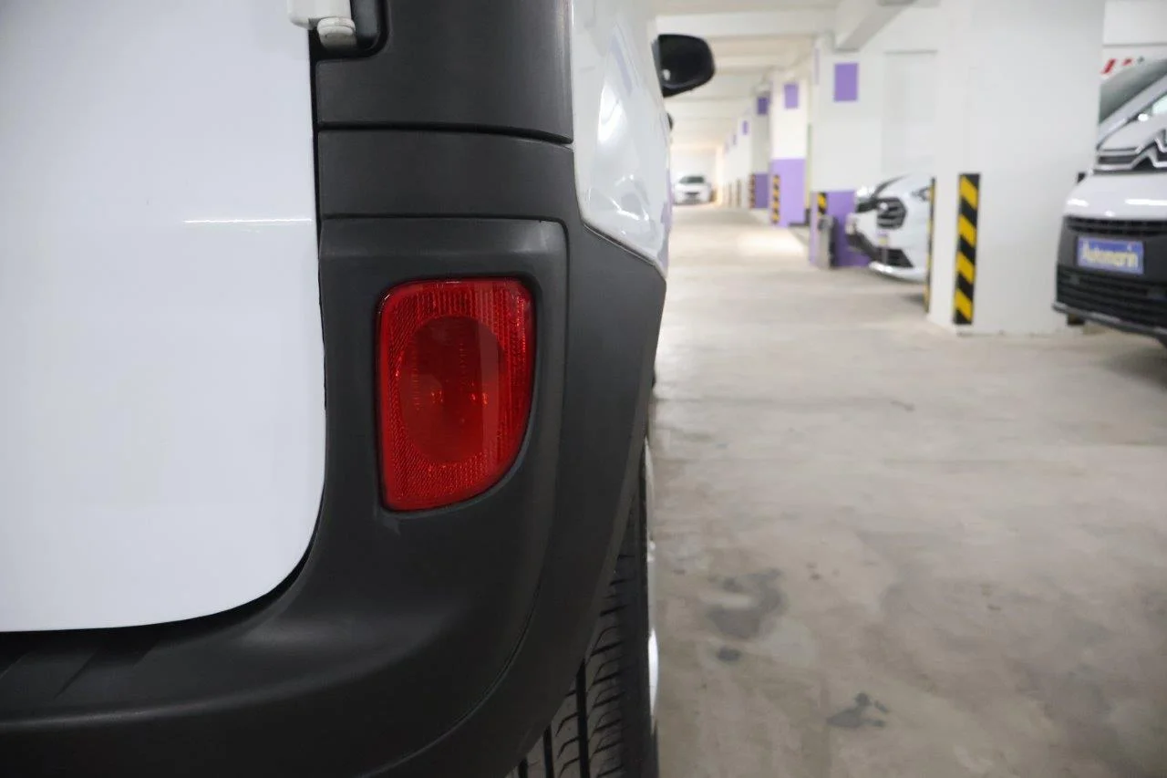 Renault Kangoo - View model 17
