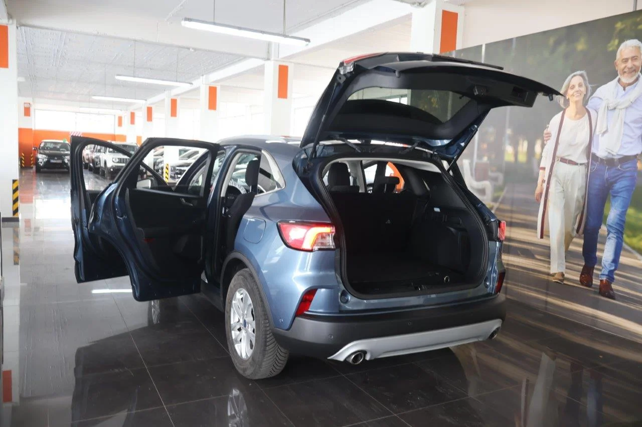 Ford Kuga - View model 9