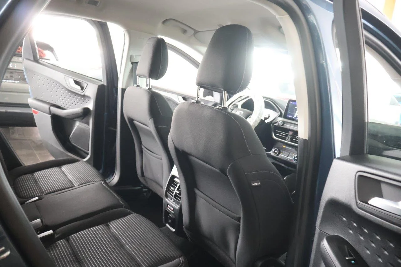 Ford Kuga - View model 28