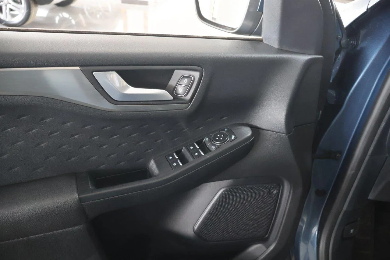 Ford Kuga - View model 37
