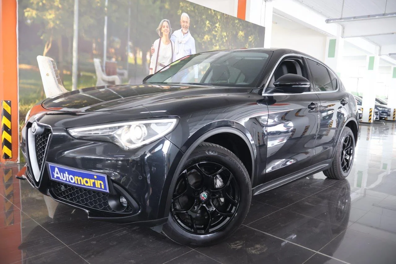 View 1 - Alfa Romeo Stelvio - 2019