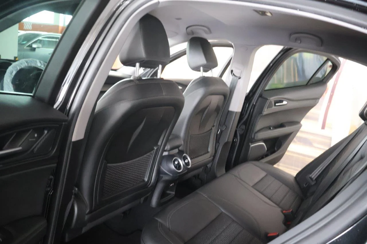 Alfa Romeo Stelvio - View model 25