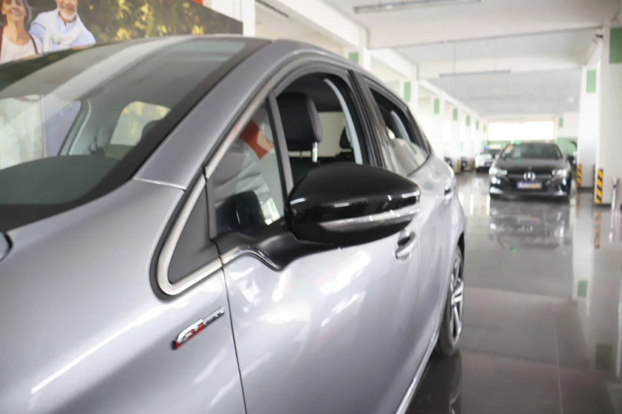 Peugeot 208 - View model 13