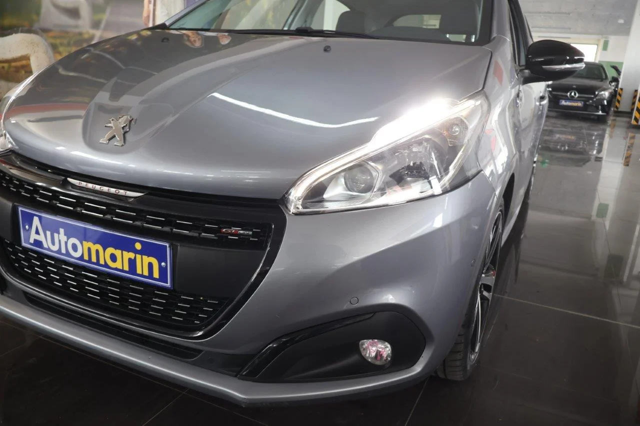 Peugeot 208 - View model 15