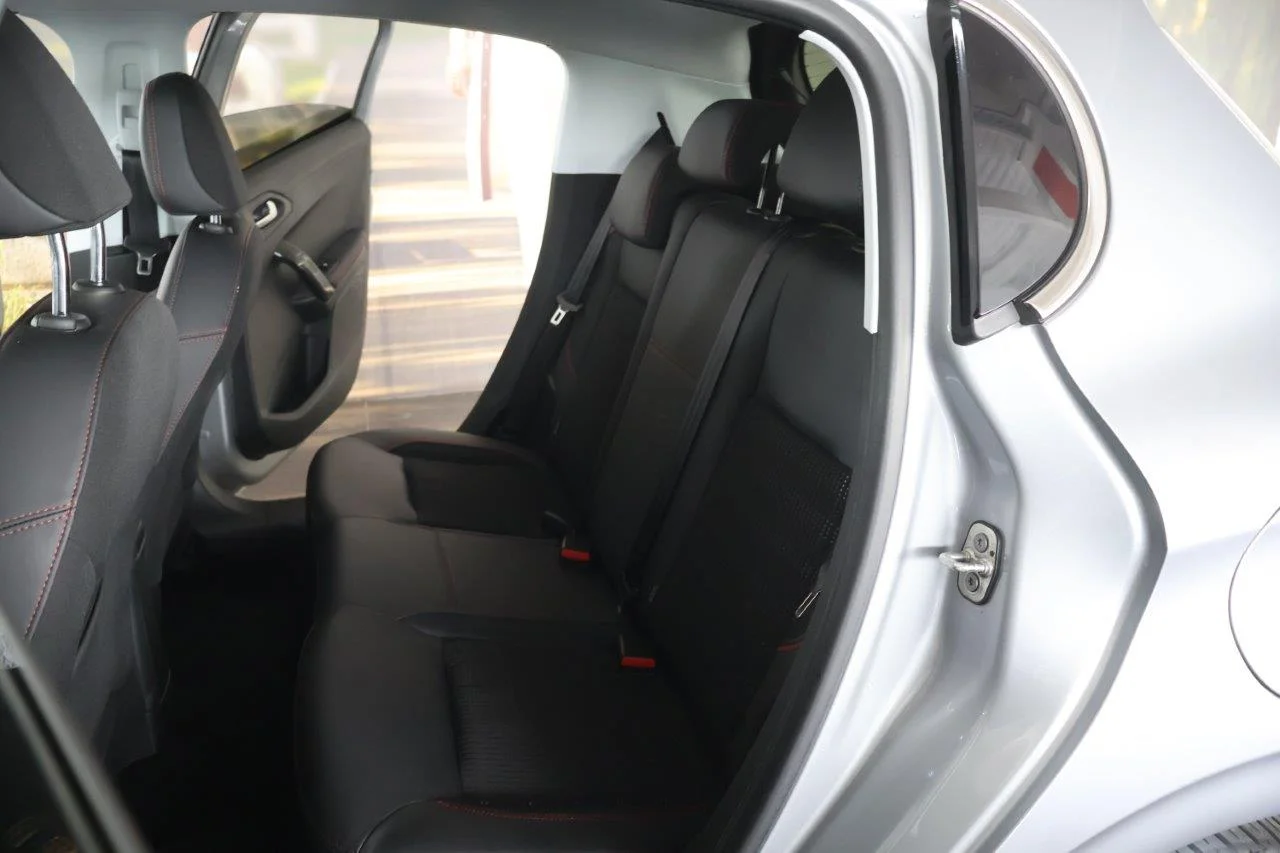 Peugeot 208 - View model 24