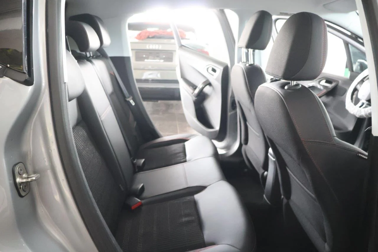 Peugeot 208 - View model 26