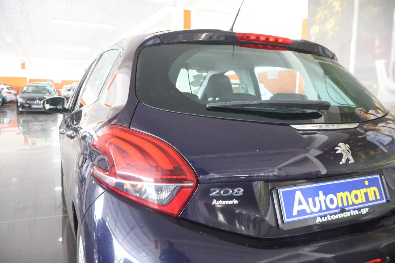 Peugeot 208 - View model 12