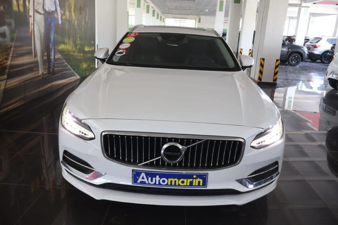 View 3 - Volvo V90 - 2017