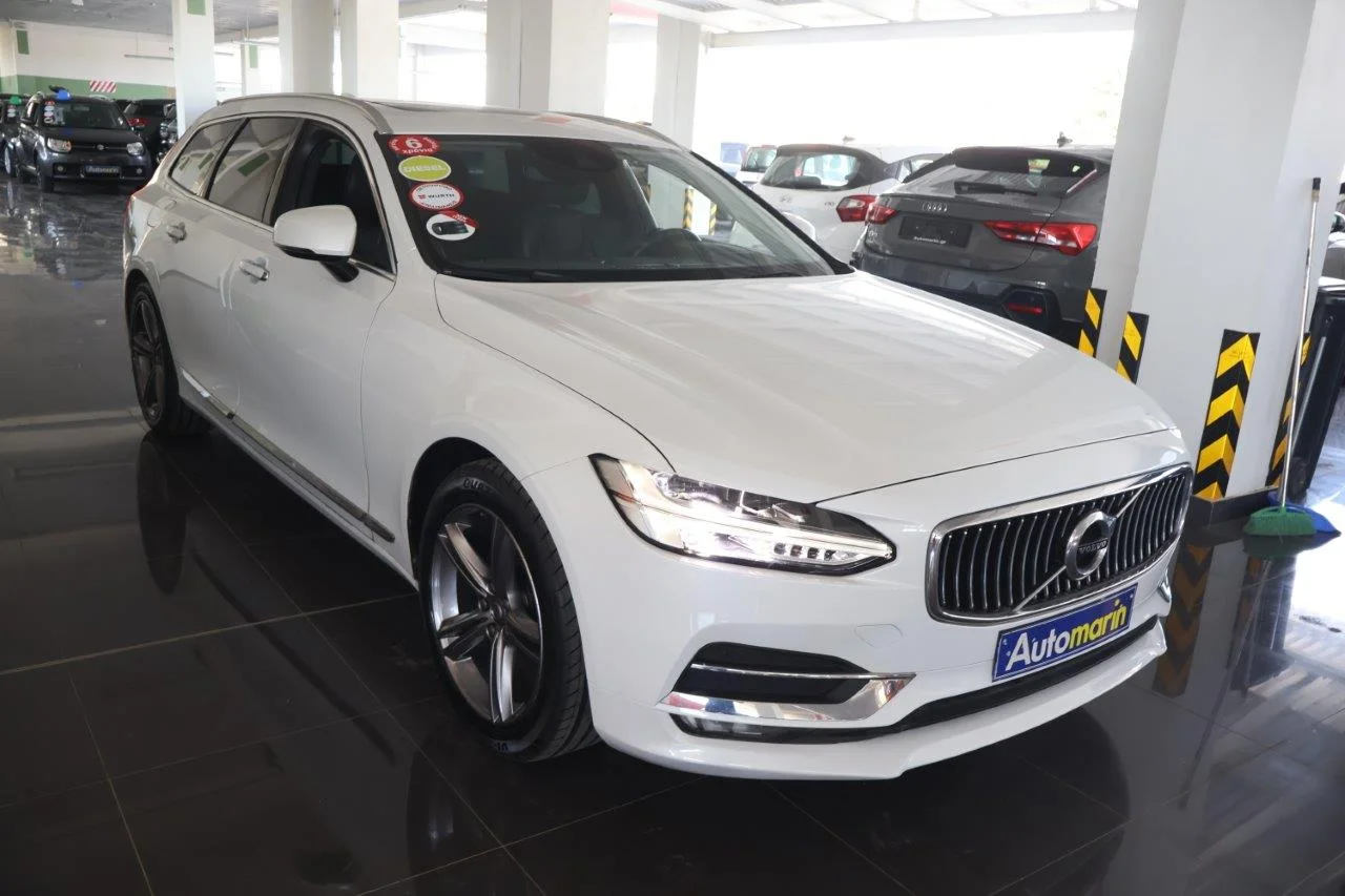 View 4 - Volvo V90 - 2017