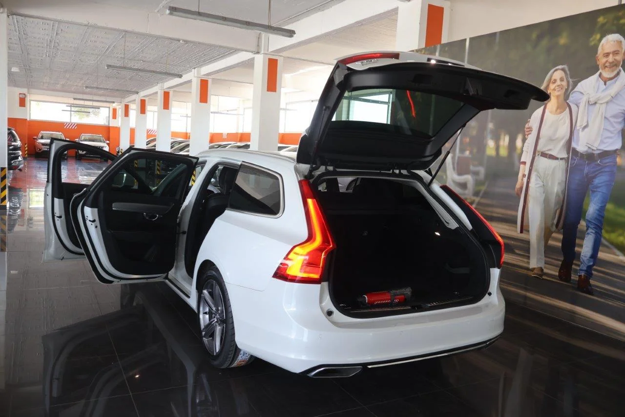 Volvo V90 - View model 9