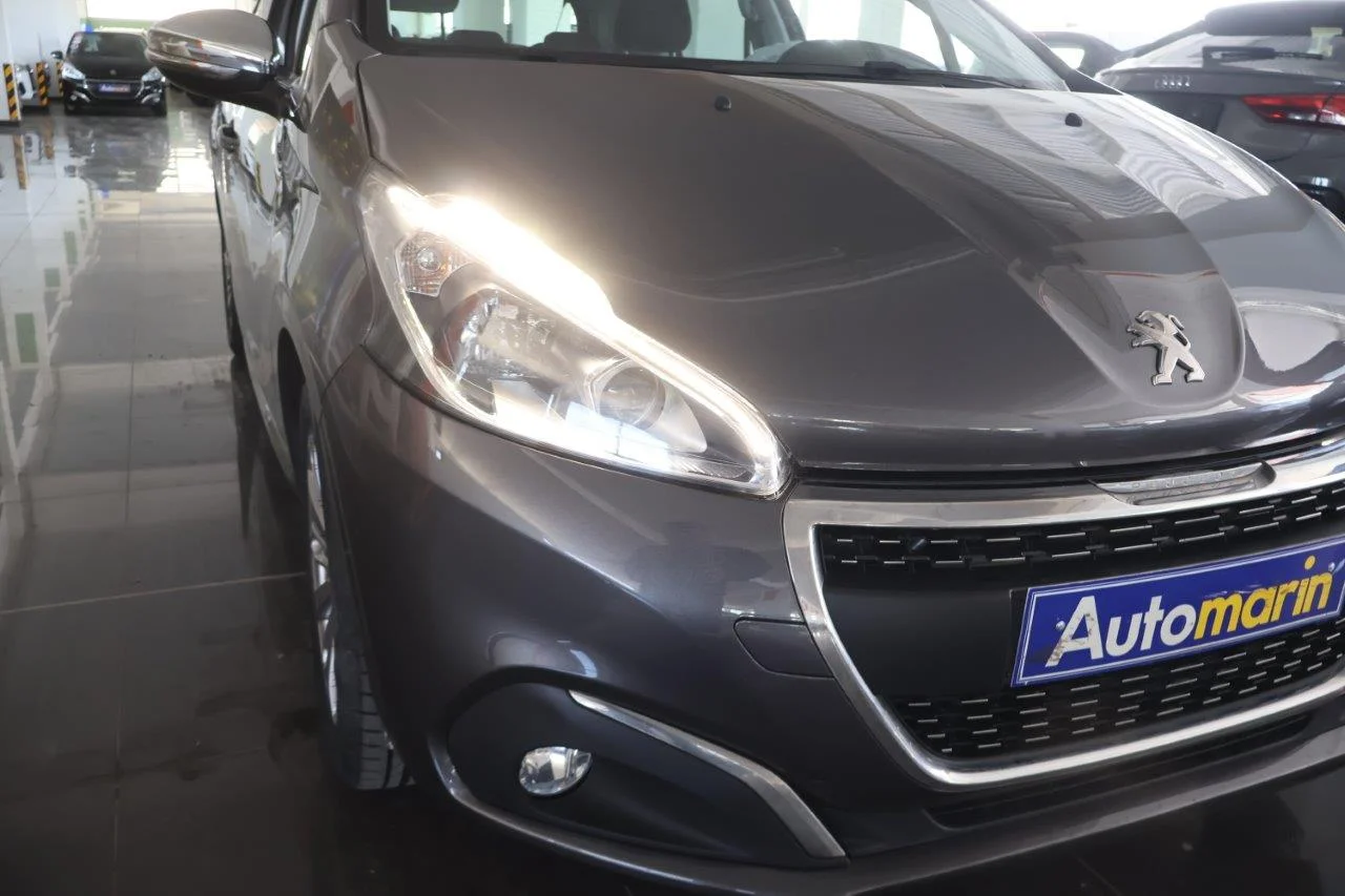 Peugeot 208 - View model 17