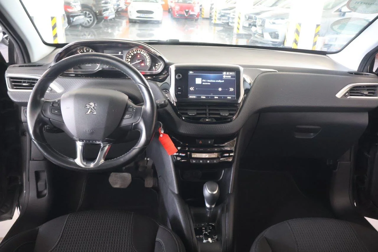 Peugeot 208 - View model 21