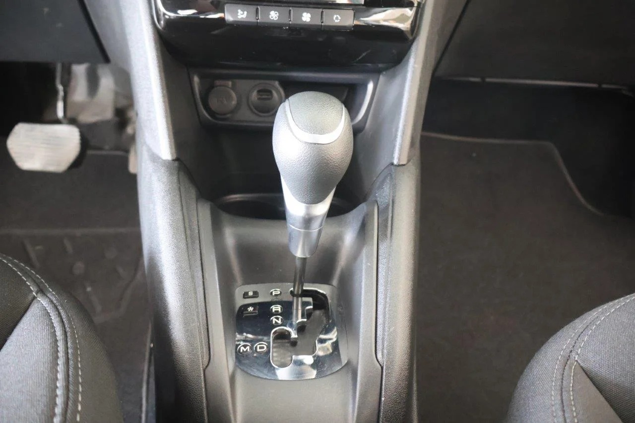 Peugeot 208 - View model 30
