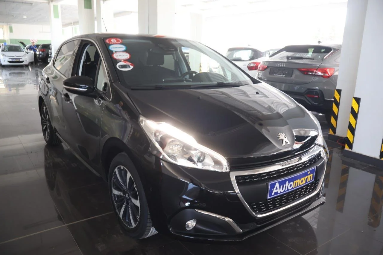 View 4 - Peugeot 208 - 2019