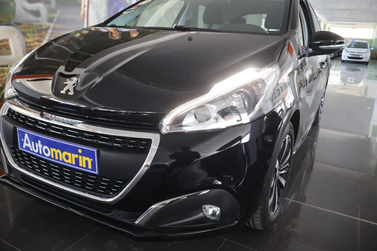 Peugeot 208 - View model 16