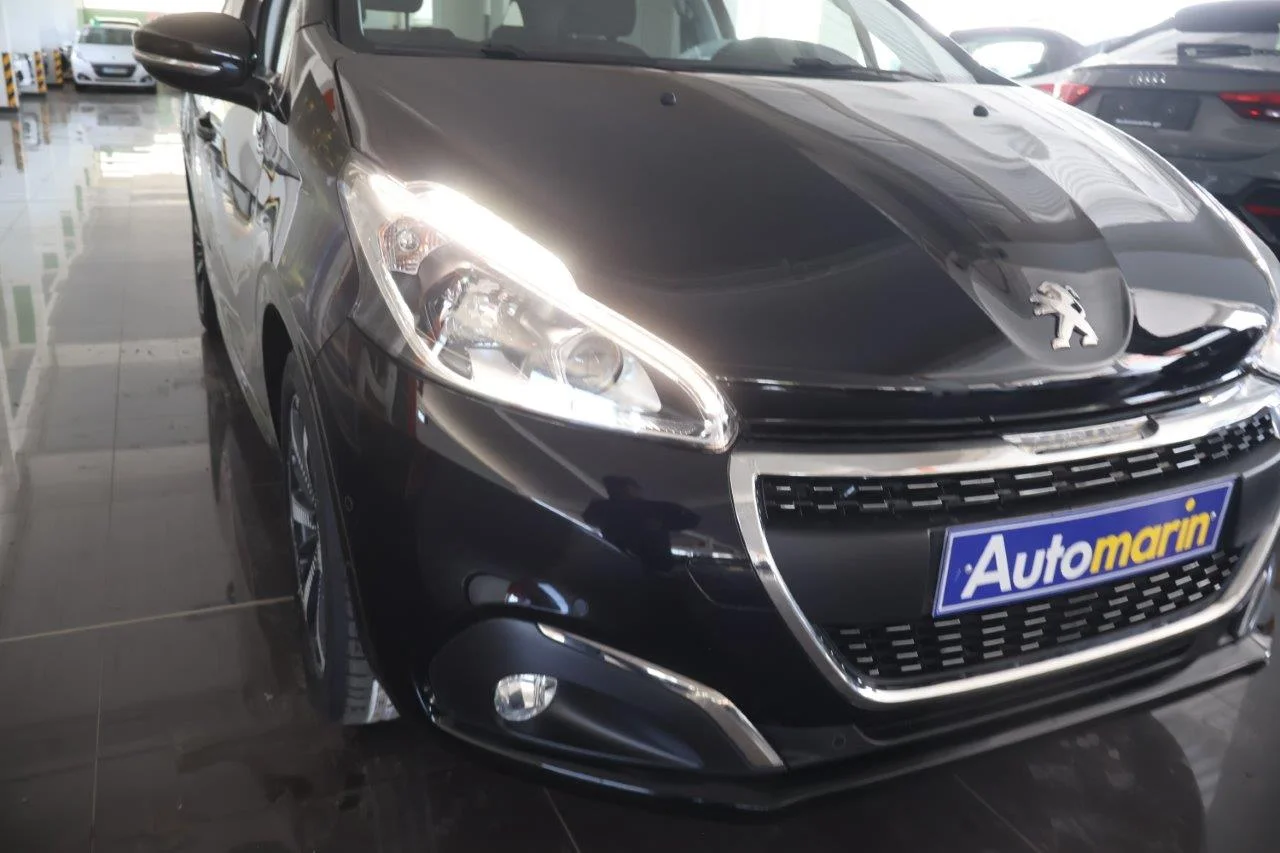 Peugeot 208 - View model 17