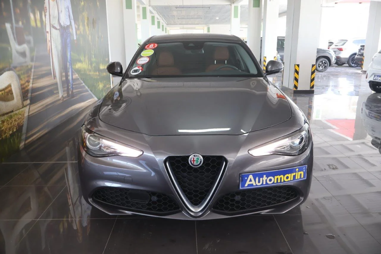 View 3 - Alfa Romeo Giulia - 2017