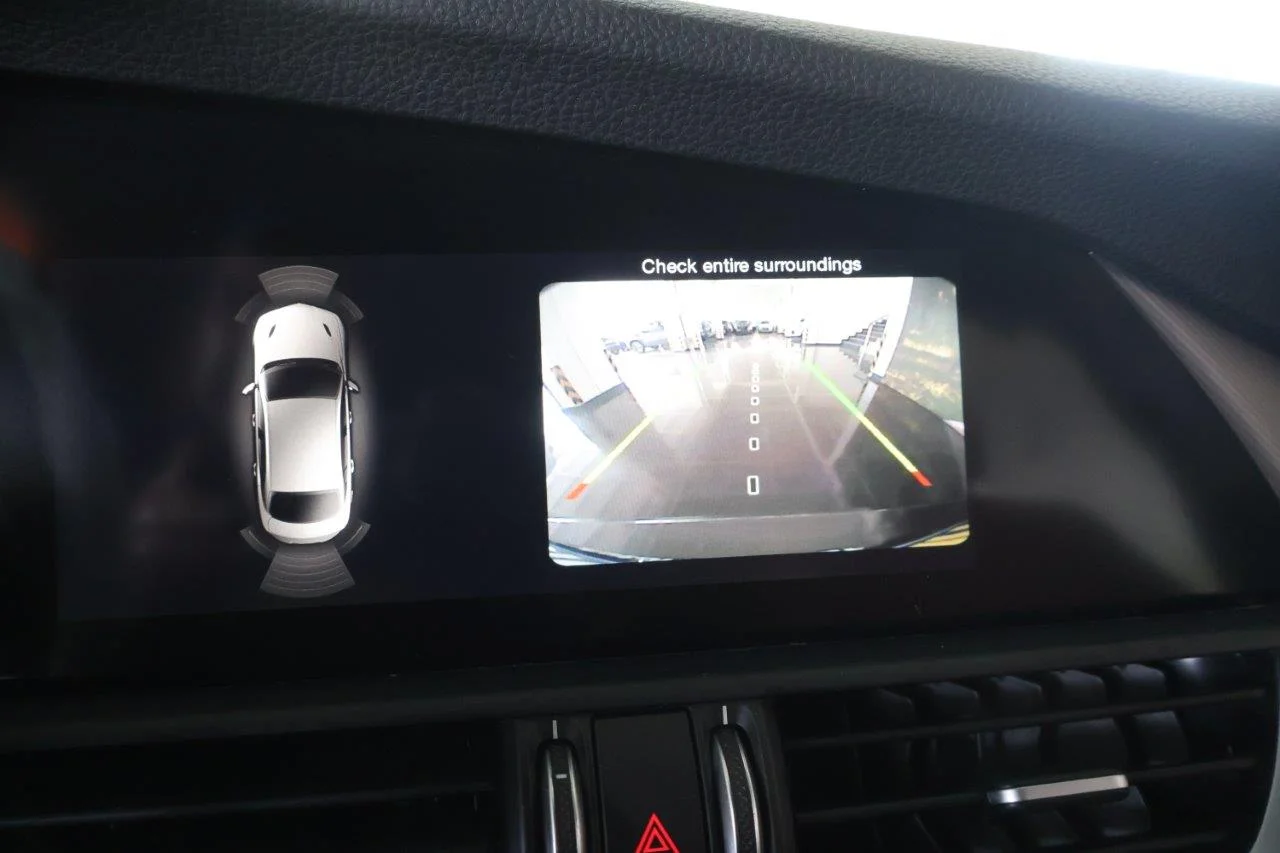 Alfa Romeo Giulia - View model 31
