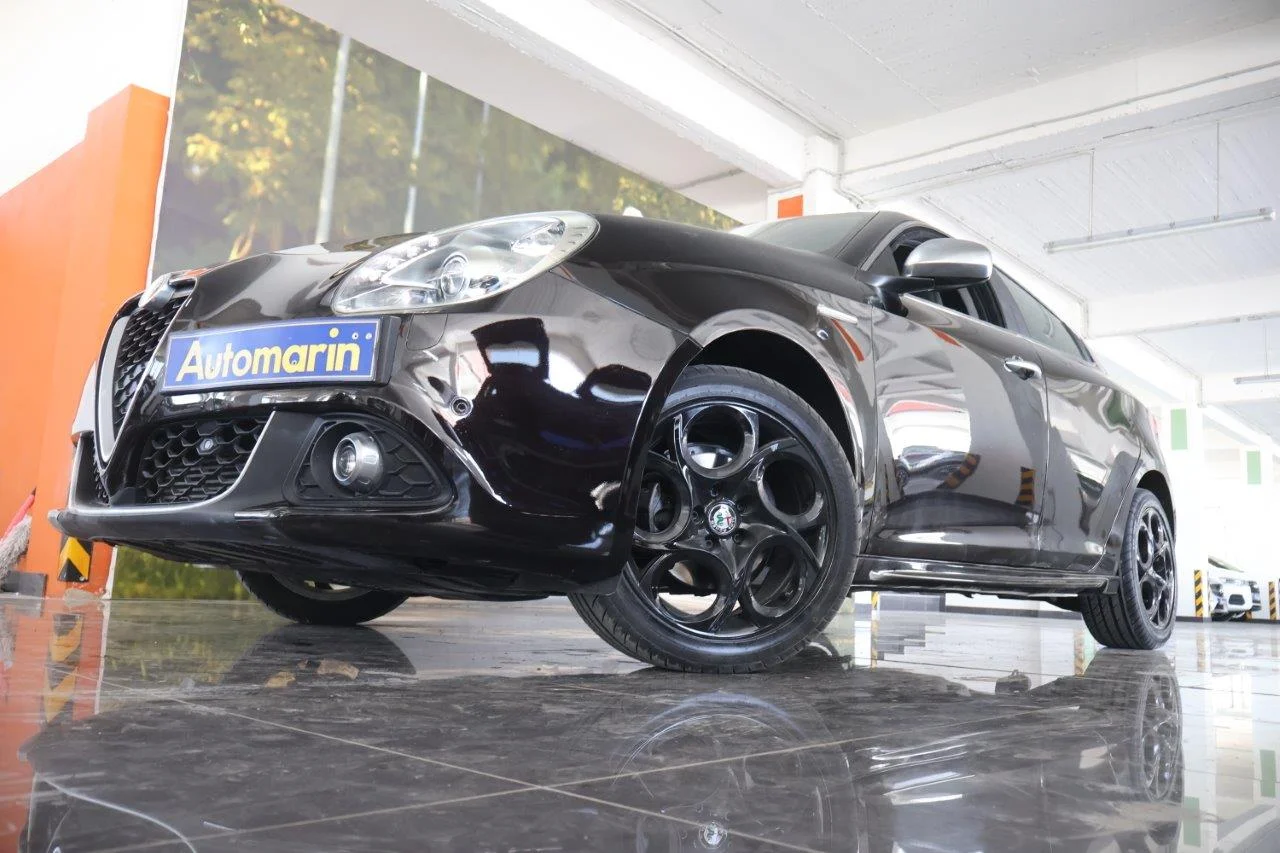 View 2 - Alfa Romeo Giulietta - 2020