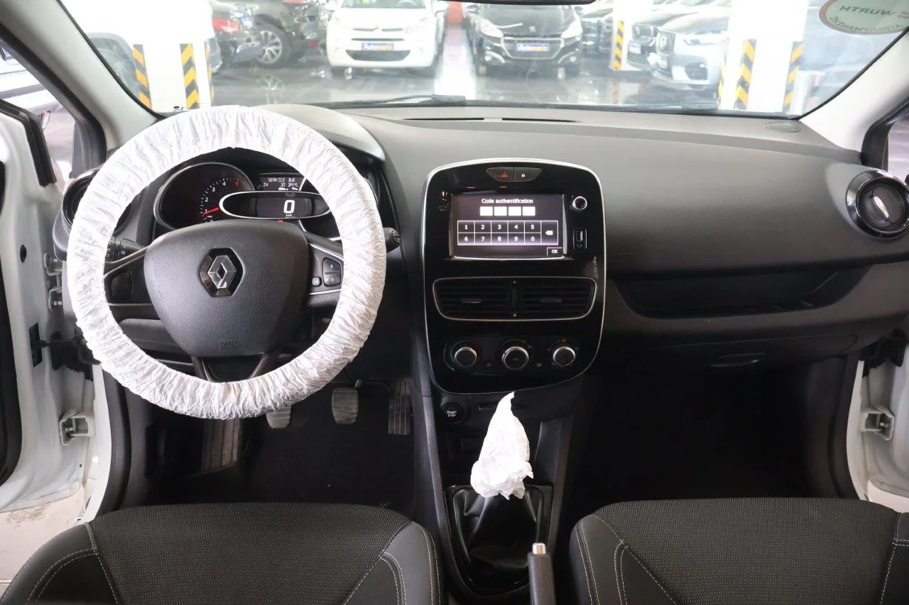 Renault Clio - View model 23