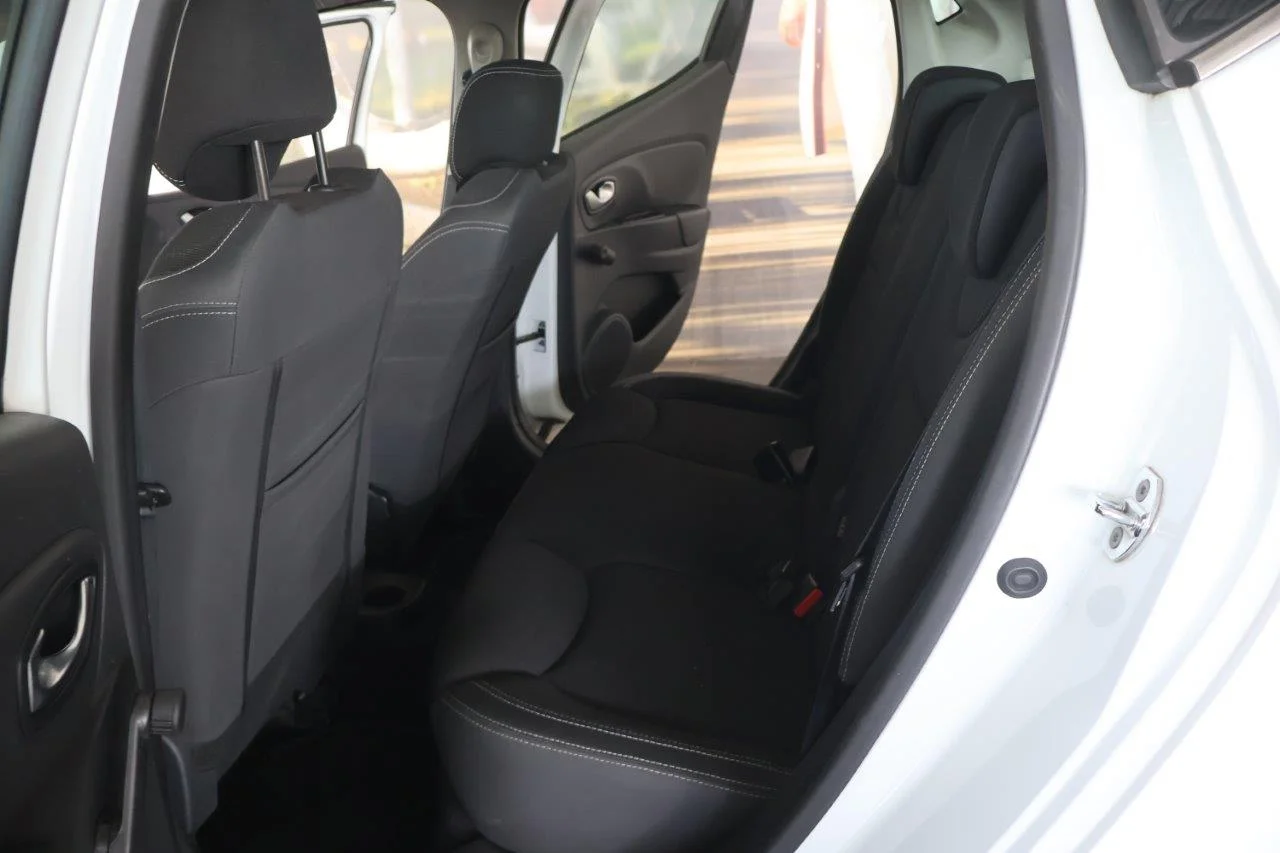 Renault Clio - View model 27