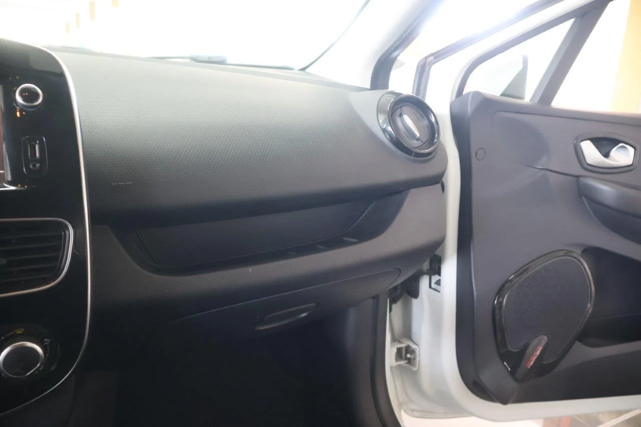Renault Clio - View model 30