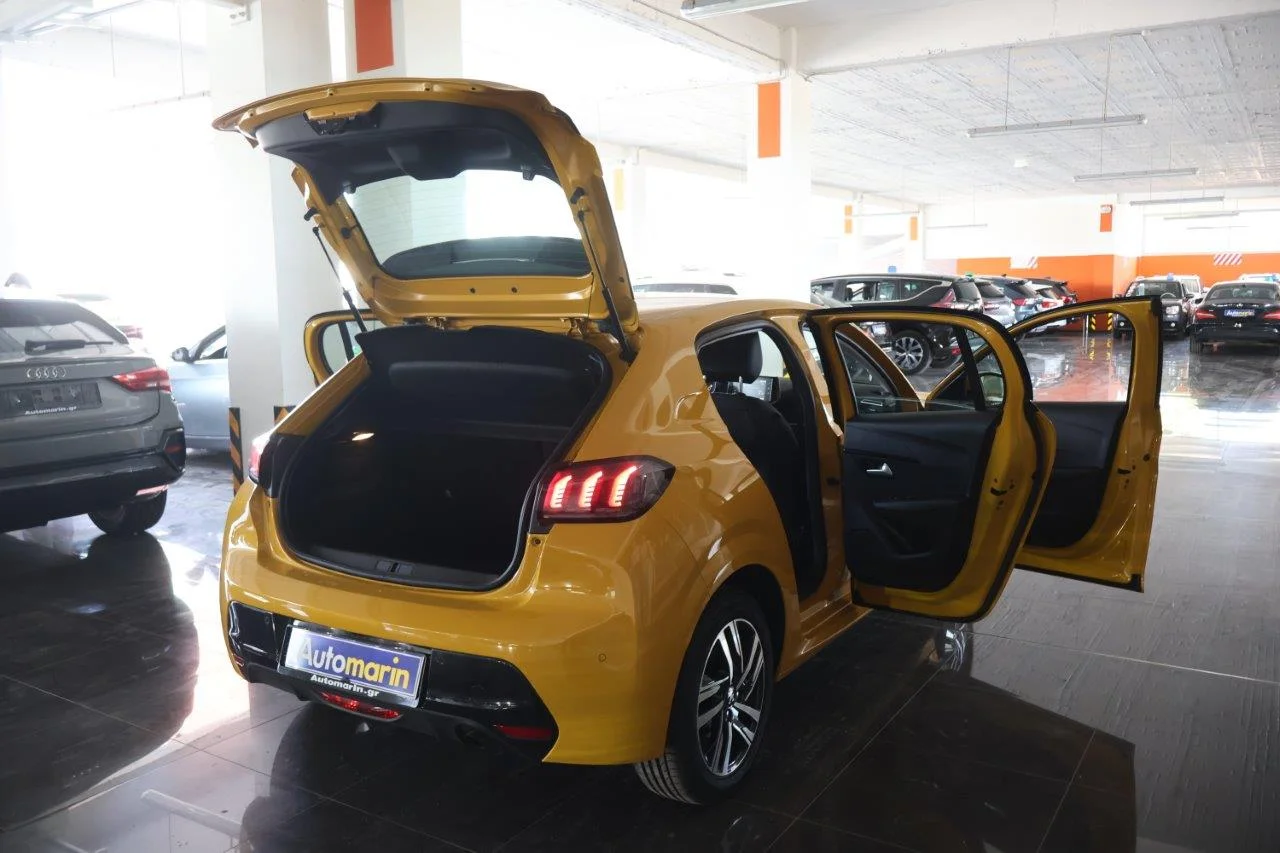 Peugeot 208 - View model 7