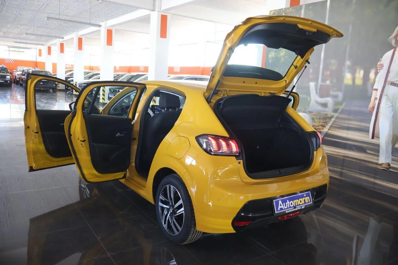 Peugeot 208 - View model 9