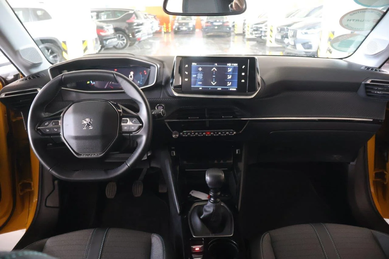 Peugeot 208 - View model 21