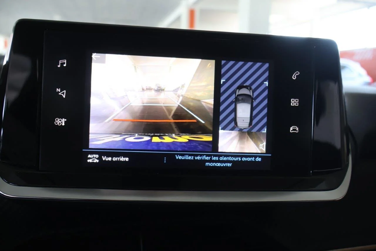 Peugeot 208 - View model 30