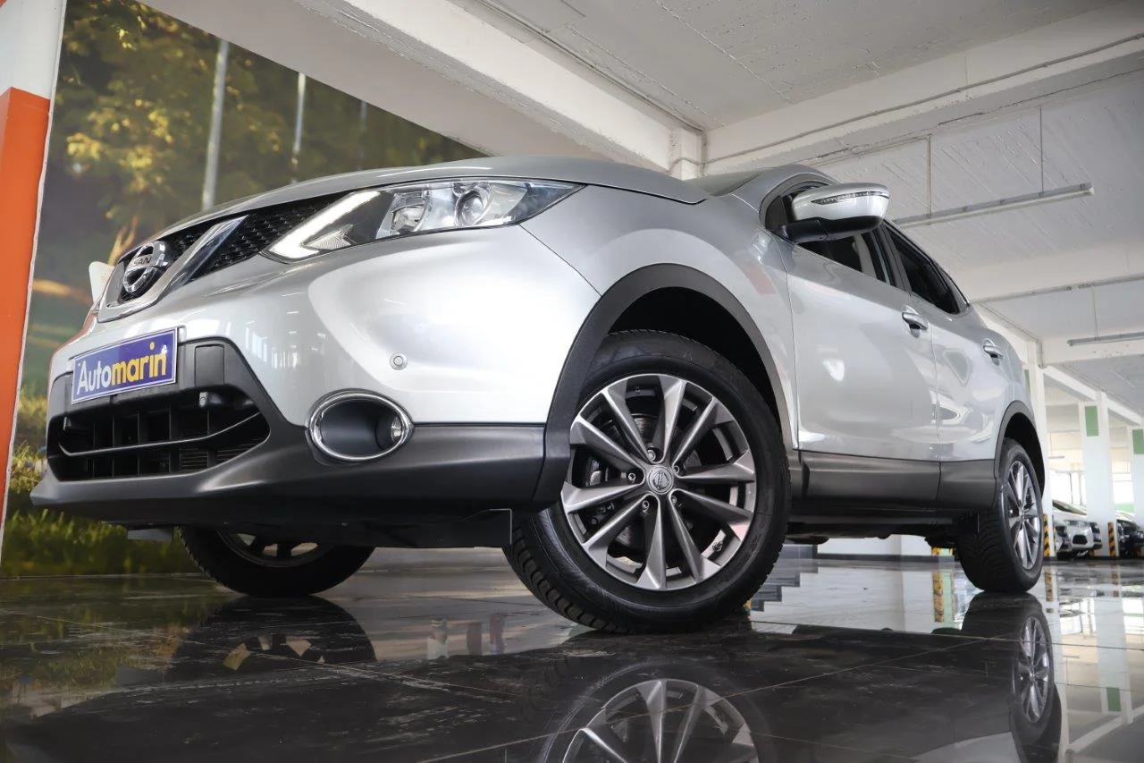 View 2 - Nissan Qashqai - 2016